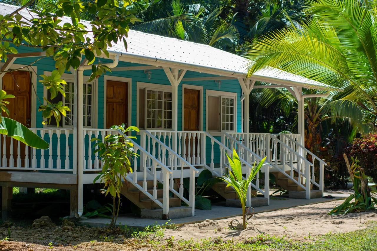 Hospedaje Yarisnori Boca del Drago Exterior photo